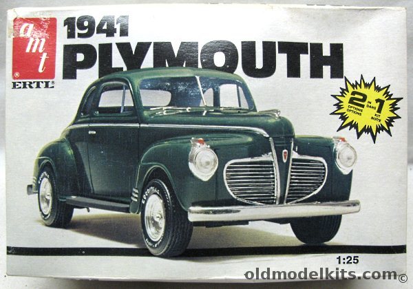 AMT 1/25 1941 Plymouth Model P-12 - Four Passenger Coupe -, 6583 plastic model kit